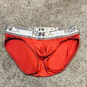 Men’s Sexy Pouch Briefs 🩲 Size L
